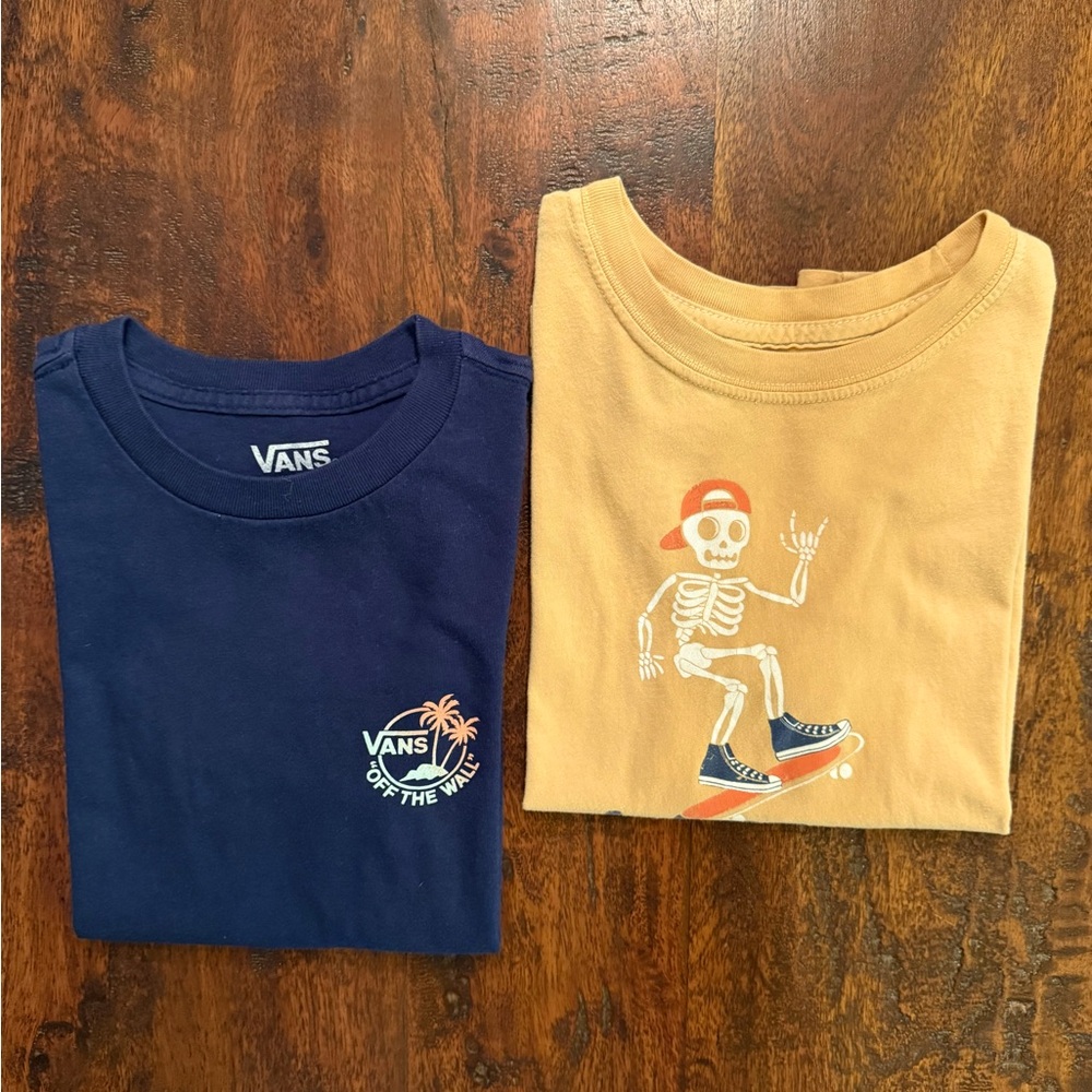 END OF SUMMER SALE: Bundle of 2 Kids’' Graphic T-Shirts
